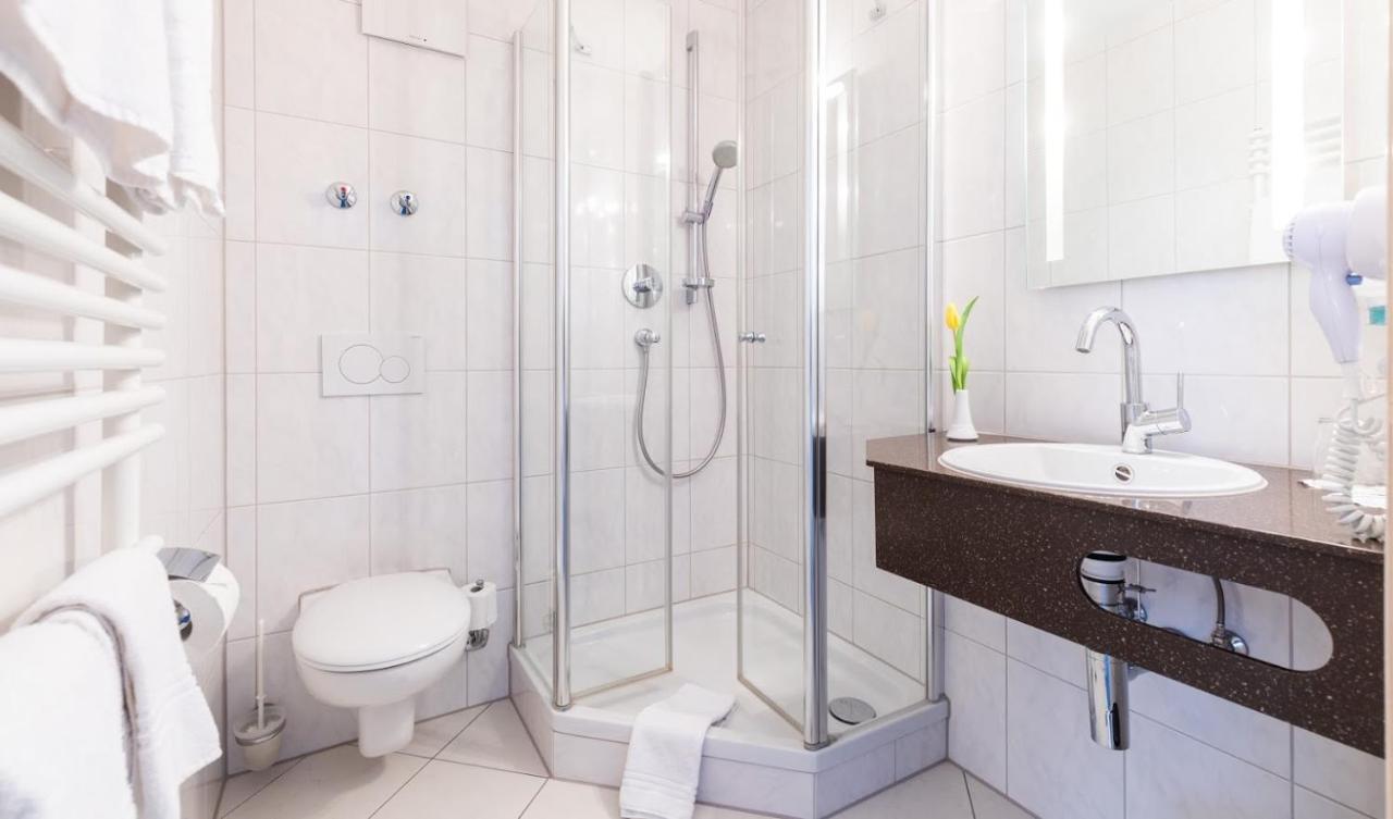 Hotel-Gasthaus "Krone" Boetzingen Экстерьер фото